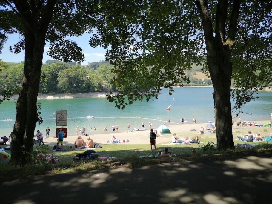 Lena Im Sauerland Direkt Am Hennesee Hébergement de vacances